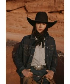 Rank 45 Women's Signature Denim Pocket Stitch Rancher Jacket Medium Wash