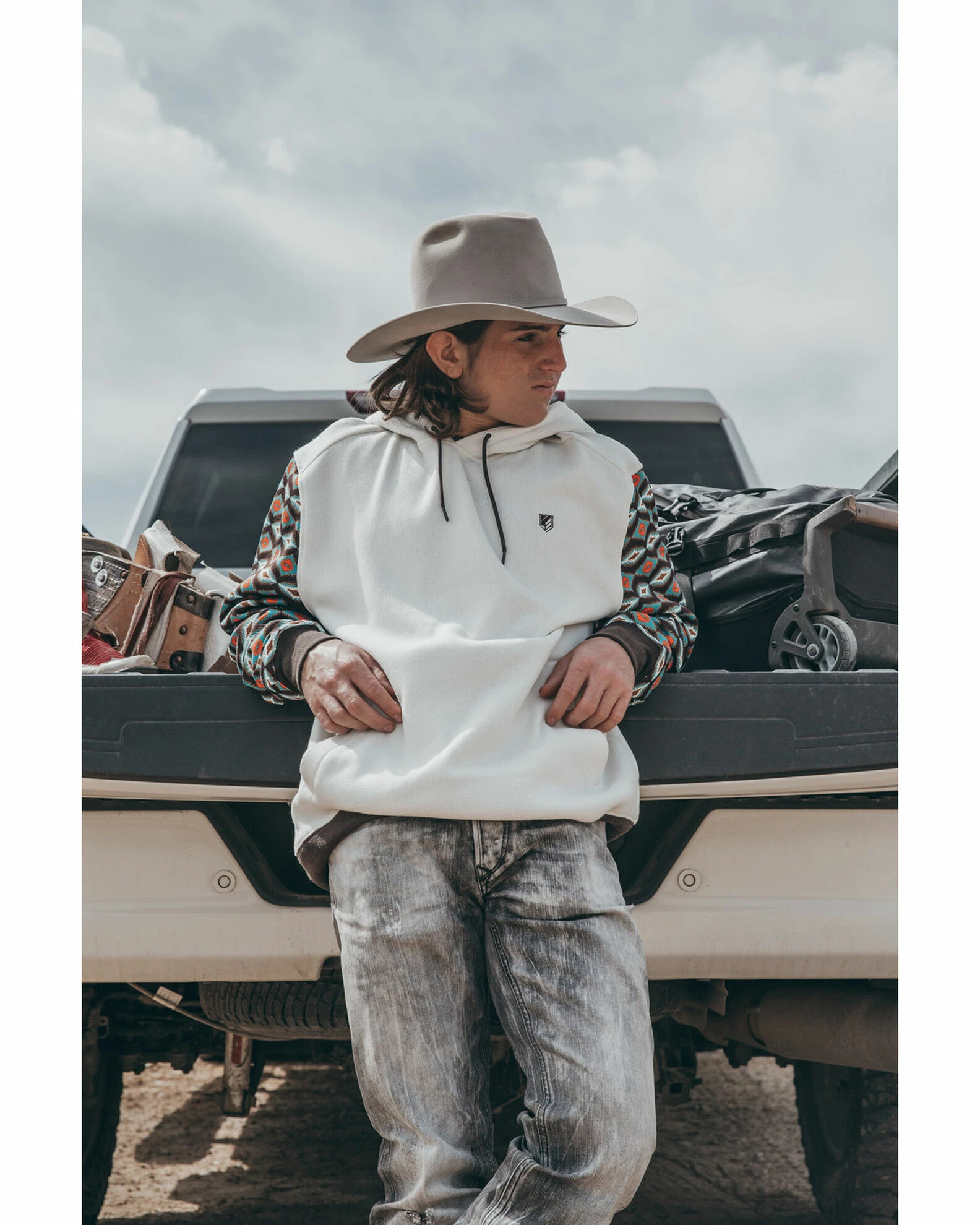 Rank 45 Men's Rustler Southwestern Color-Block Sleeve Hooded Sweatshirt 3 Rank 45 Men's Rustler Southwestern Color-Block Sleeve Hooded Sweatshirt